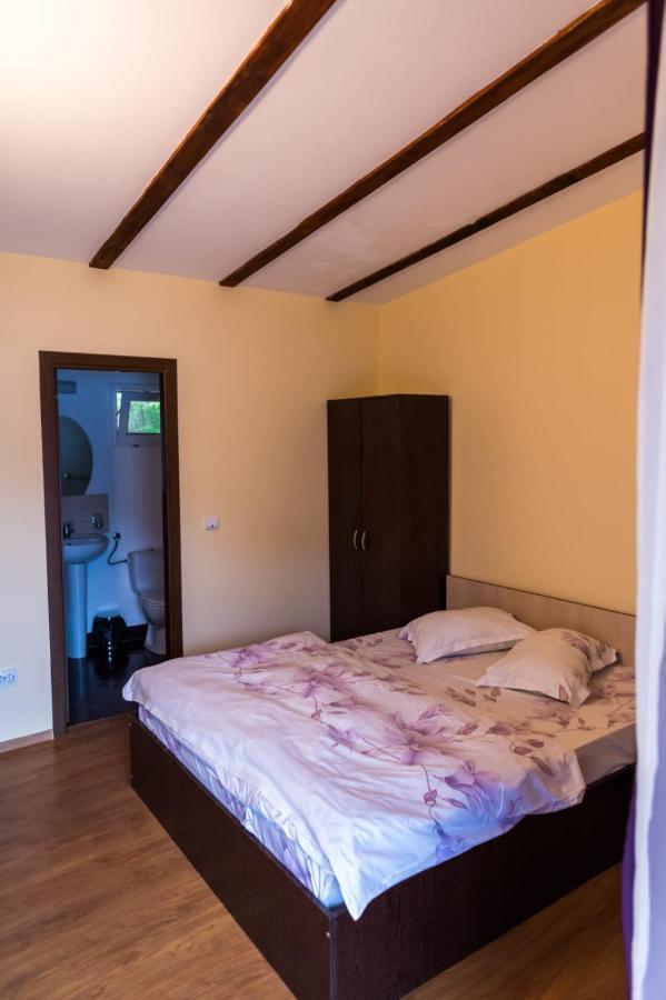 Casa Beasarah. Vila Dubova Quarto foto